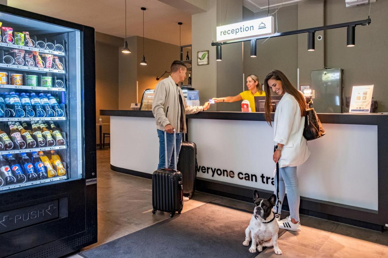 Hotel A&O Muenchen Hauptbahnhof Zewnętrze zdjęcie
