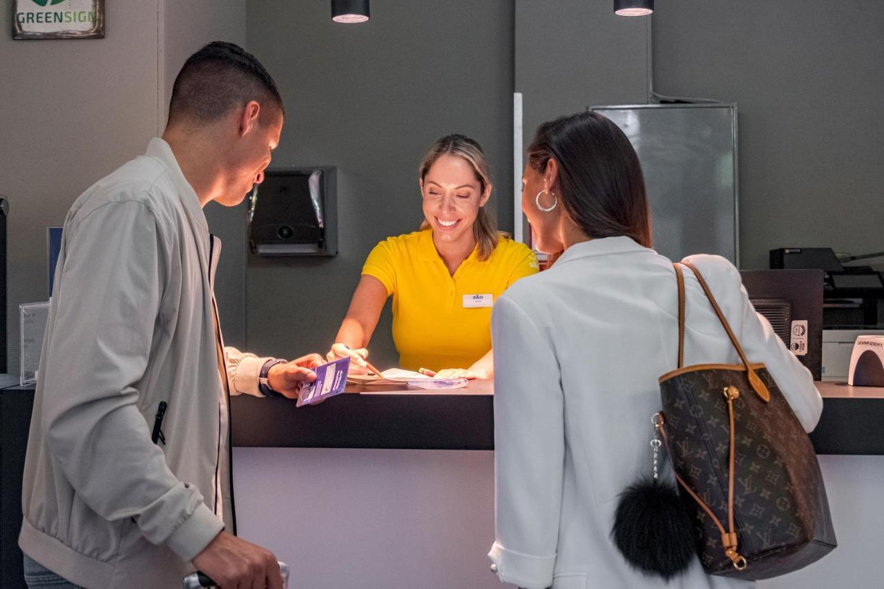 Hotel A&O Muenchen Hauptbahnhof Zewnętrze zdjęcie