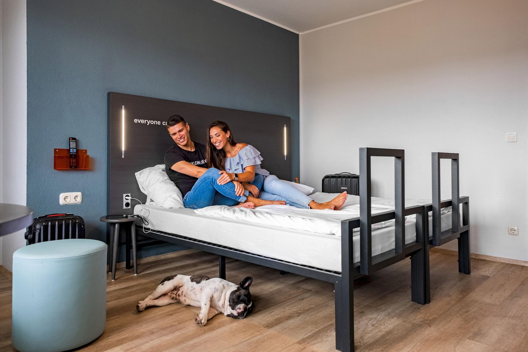 Hotel A&O Muenchen Hauptbahnhof Zewnętrze zdjęcie