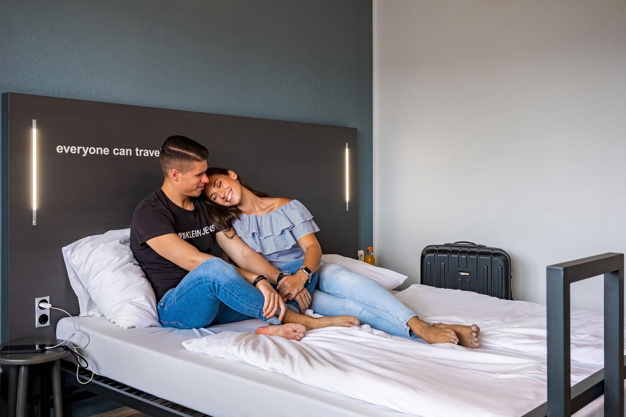 Hotel A&O Muenchen Hauptbahnhof Zewnętrze zdjęcie